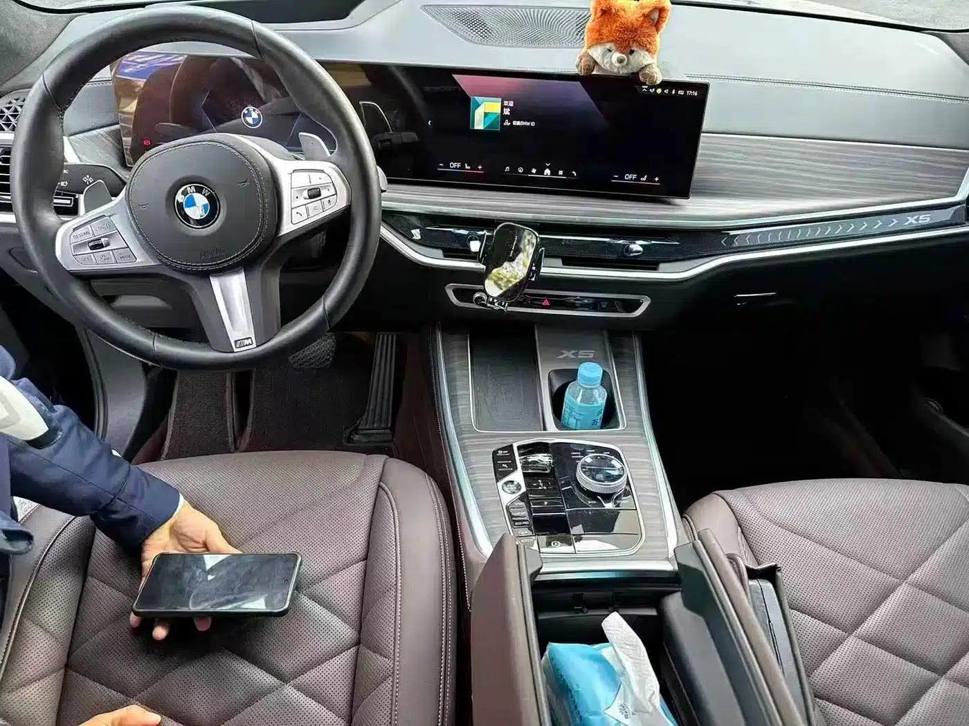 2023 BMW X5 xDrive 40Li M Sport Package — миниатюра 11