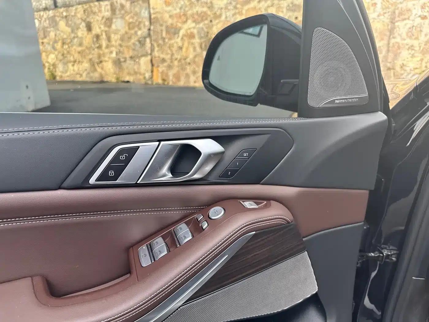 2023 BMW X5 xDrive 40Li M Sport Package — миниатюра 10