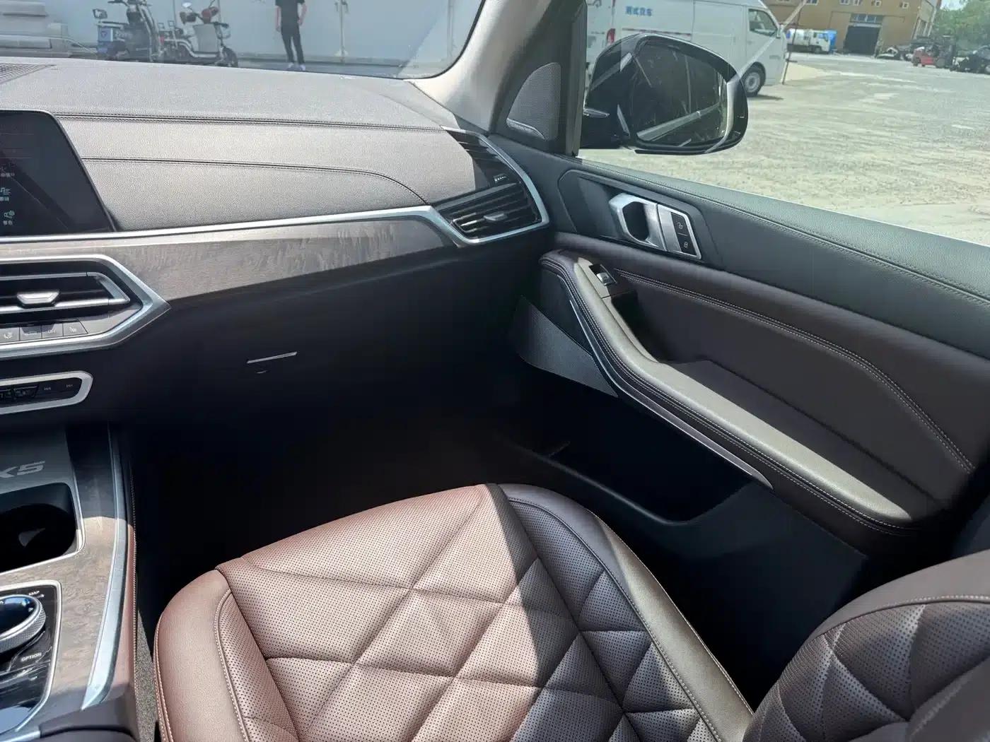 BMW X5 2022 Facelift xDrive 30Li M Sport Package — миниатюра 15