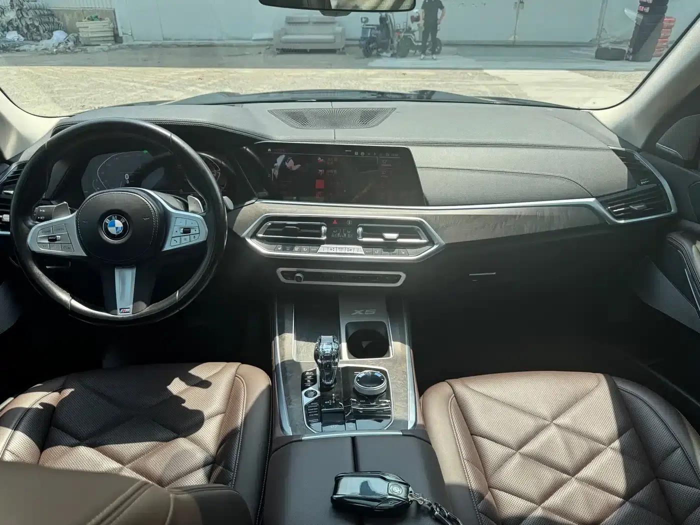BMW X5 2022 Facelift xDrive 30Li M Sport Package — миниатюра 6