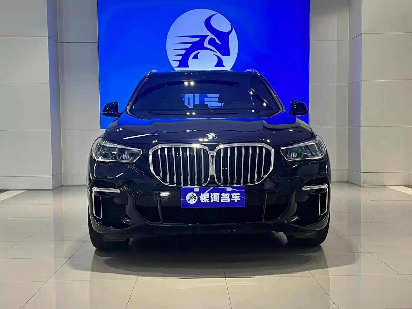 BMW X5 2022 xDrive 40Li M Sport Package — миниатюра 2