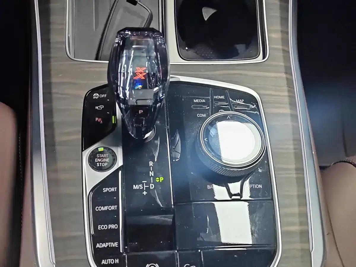 BMW X5 2022 Facelift xDrive 40Li M Sport Package — миниатюра 12