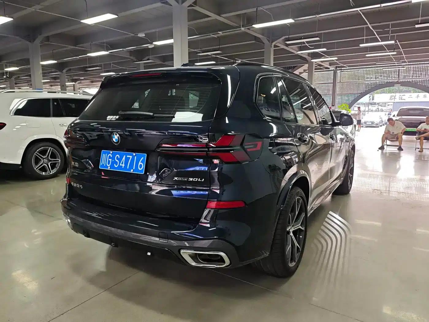 BMW X5 2026 xDrive 30Li M Sport Shadow Edition — миниатюра 8