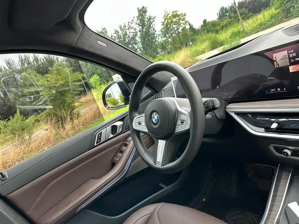 BMW X5 2023 xDrive 40Li M Sport Shadow Edition — миниатюра 19