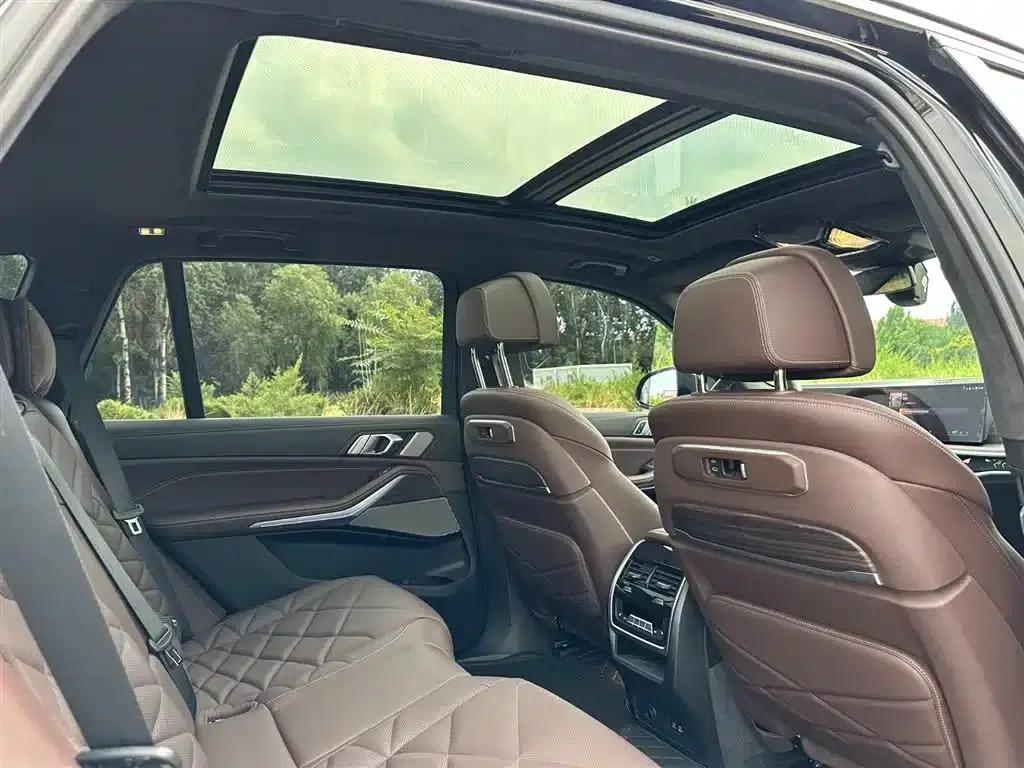 BMW X5 2023 xDrive 40Li M Sport Shadow Edition — миниатюра 20