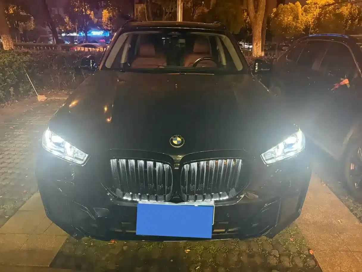 BMW X5 2023 xDrive 30Li M Sport Shadow Edition — миниатюра 2