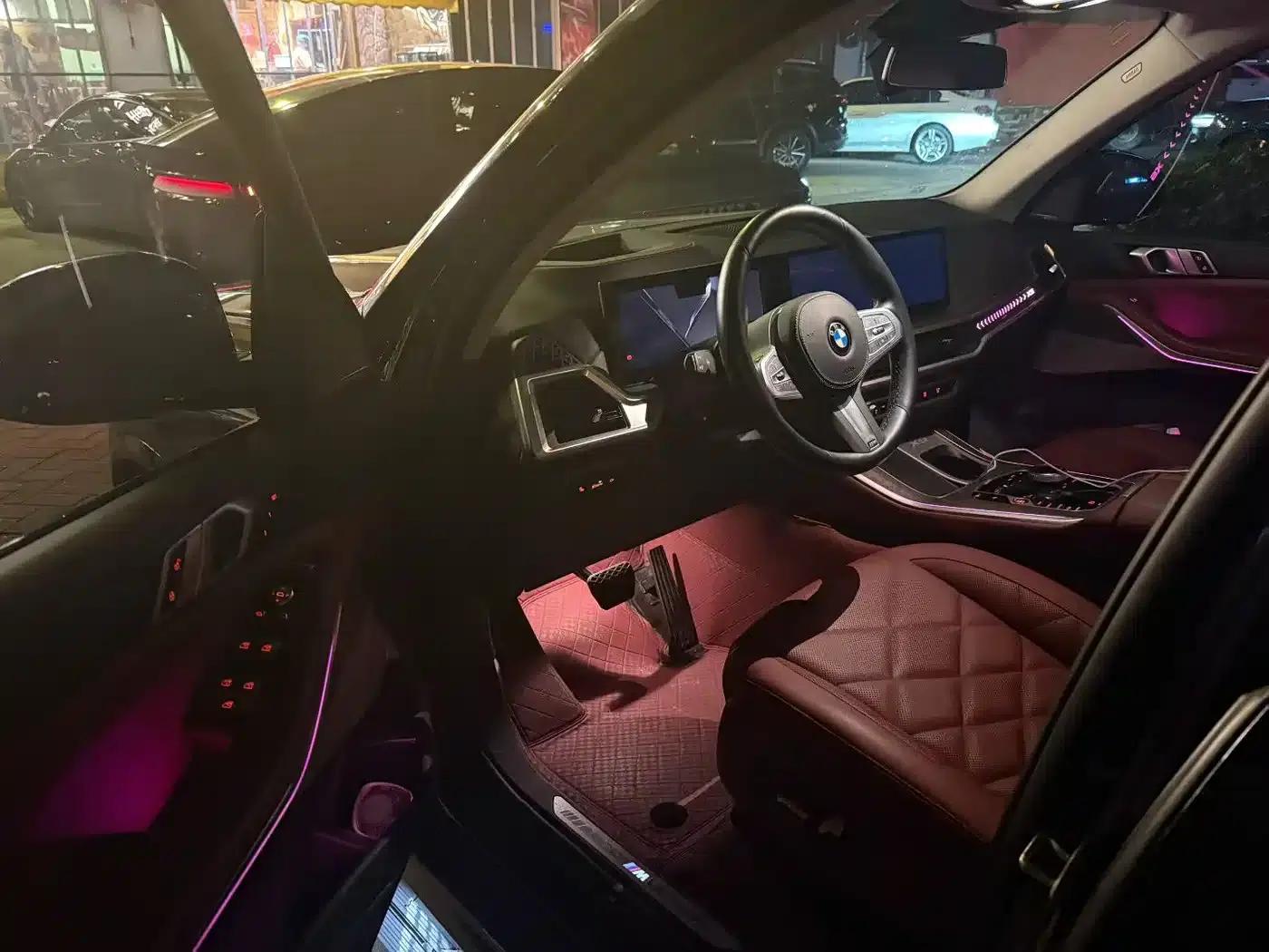 BMW X5 2023 xDrive 30Li M Sport Shadow Edition — миниатюра 4