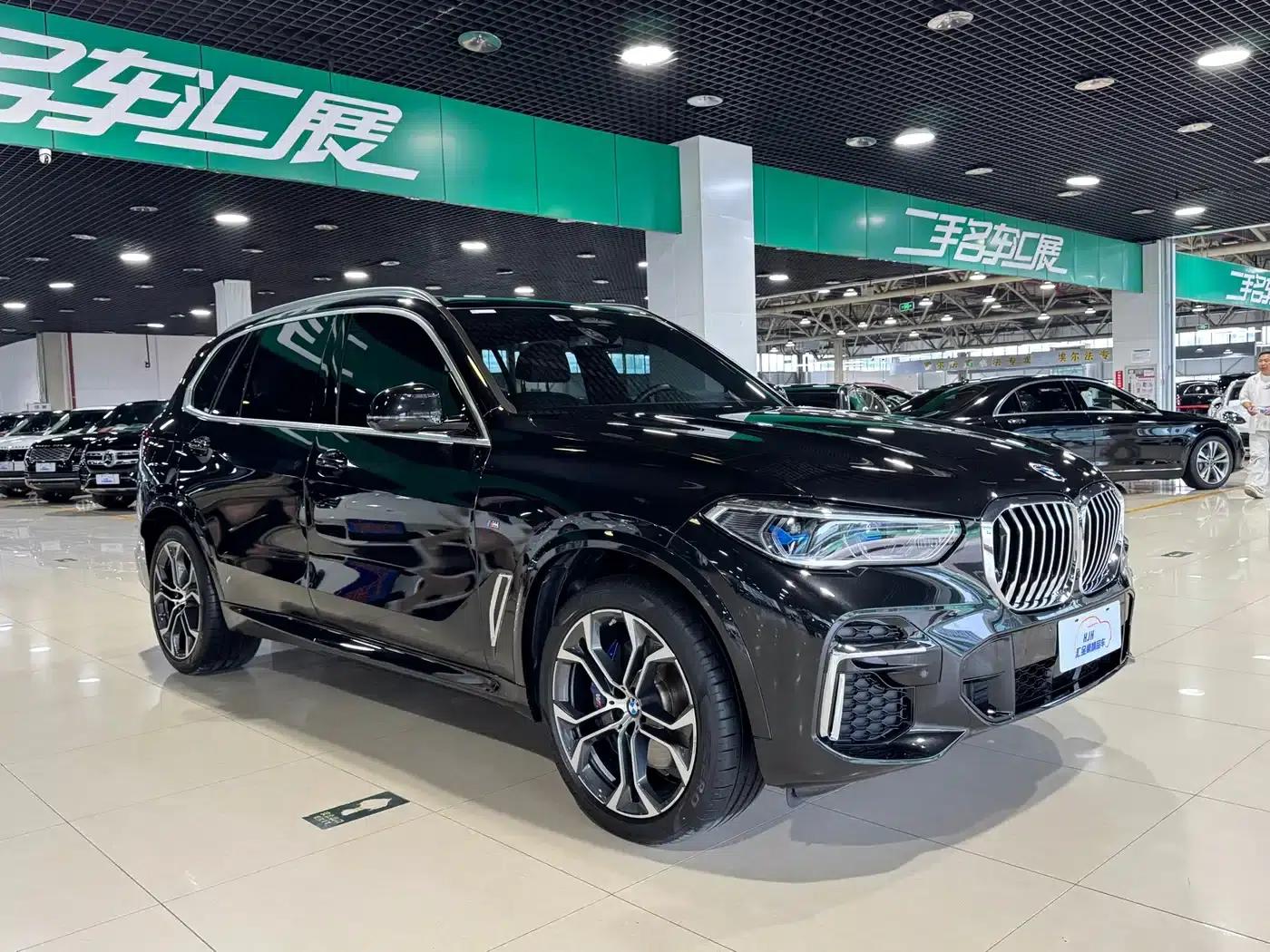 BMW X5 2022 xDrive 40Li Luxury M Sport Package — миниатюра 3