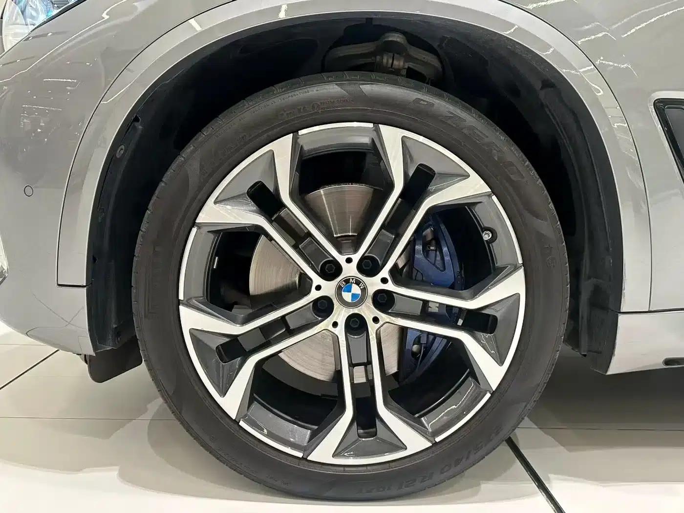 BMW X5 2022 xDrive 40Li M Sport Package — миниатюра 20