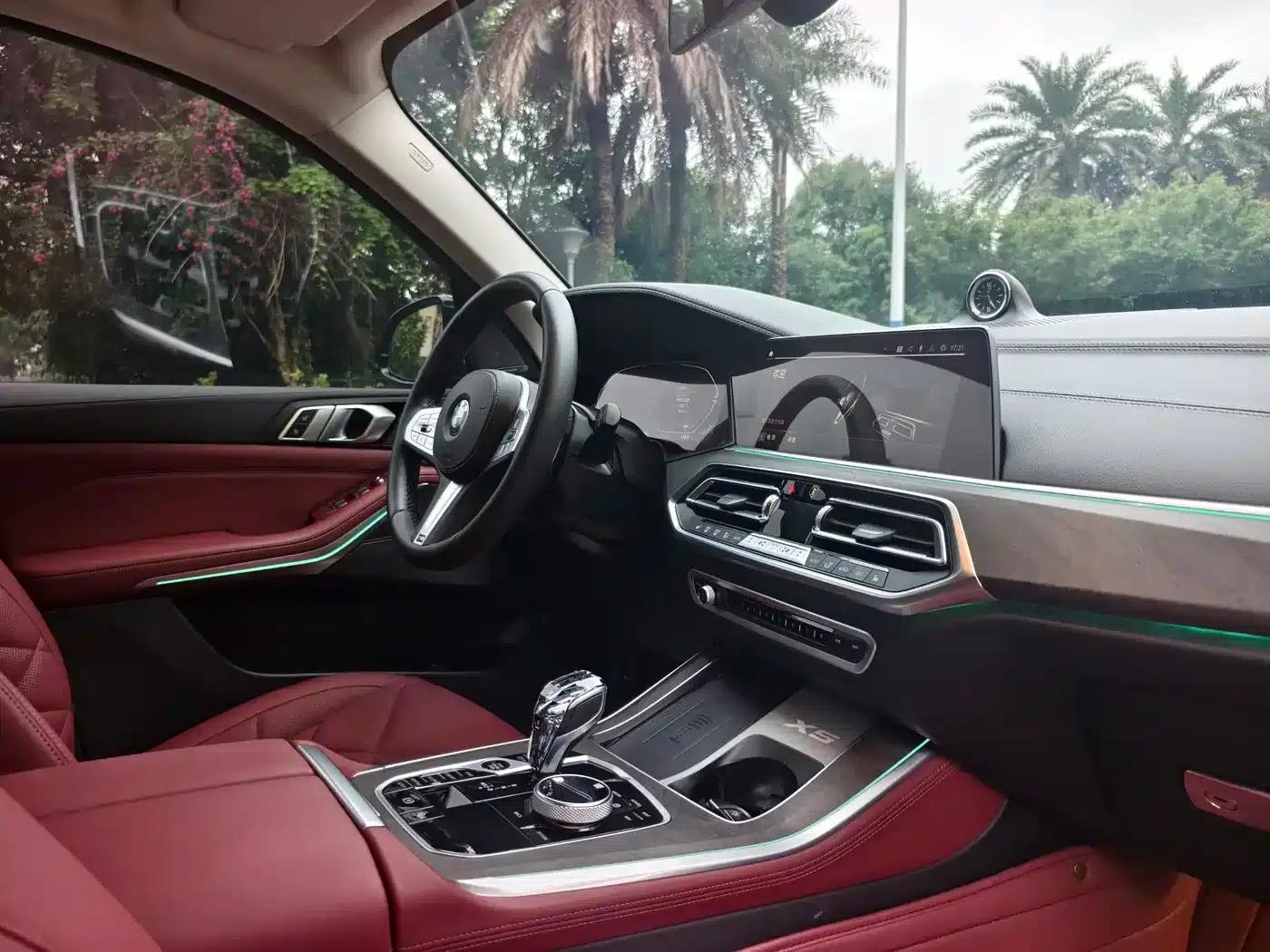 BMW X5 2022 xDrive 30Li M Sport Package — миниатюра 13
