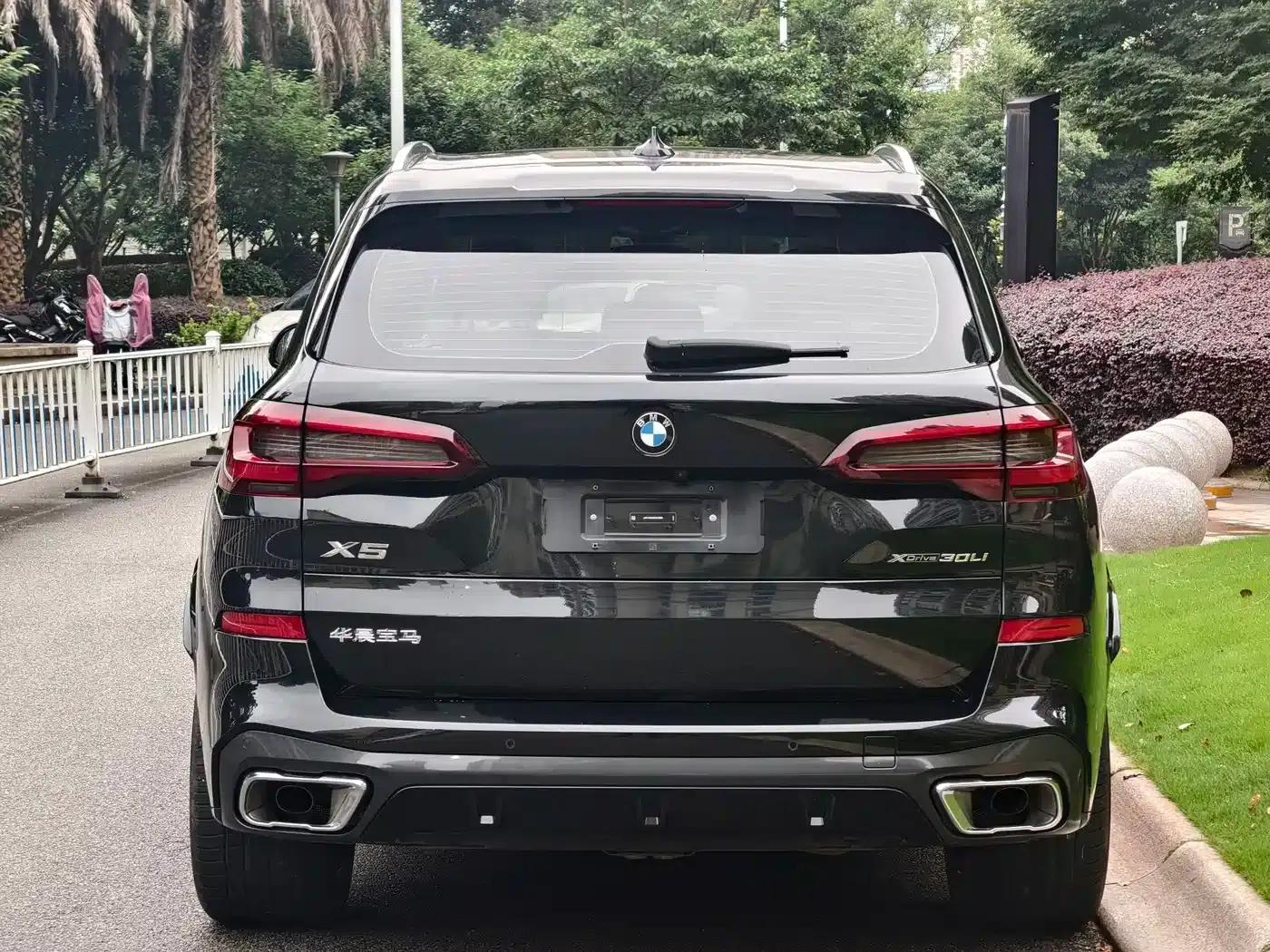 BMW X5 2022 xDrive 30Li M Sport Package — миниатюра 7