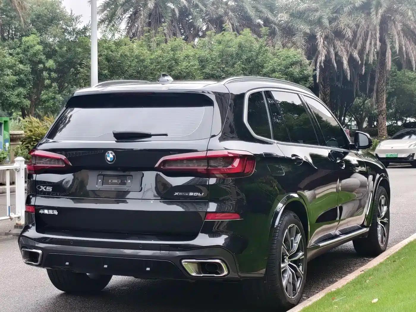 BMW X5 2022 xDrive 30Li M Sport Package — миниатюра 8