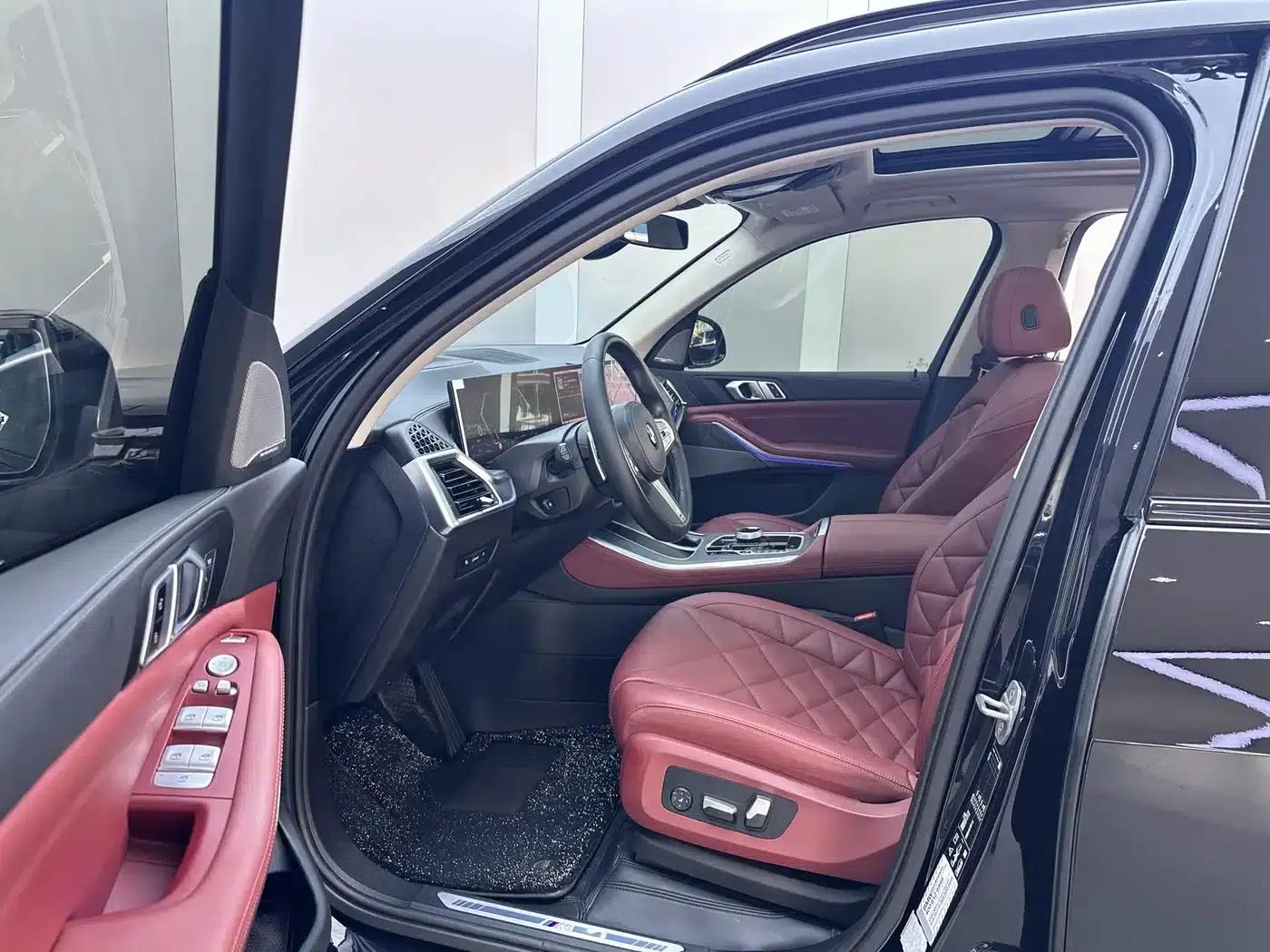BMW X5 2023 xDrive 30Li Luxury M Sport Package — миниатюра 3