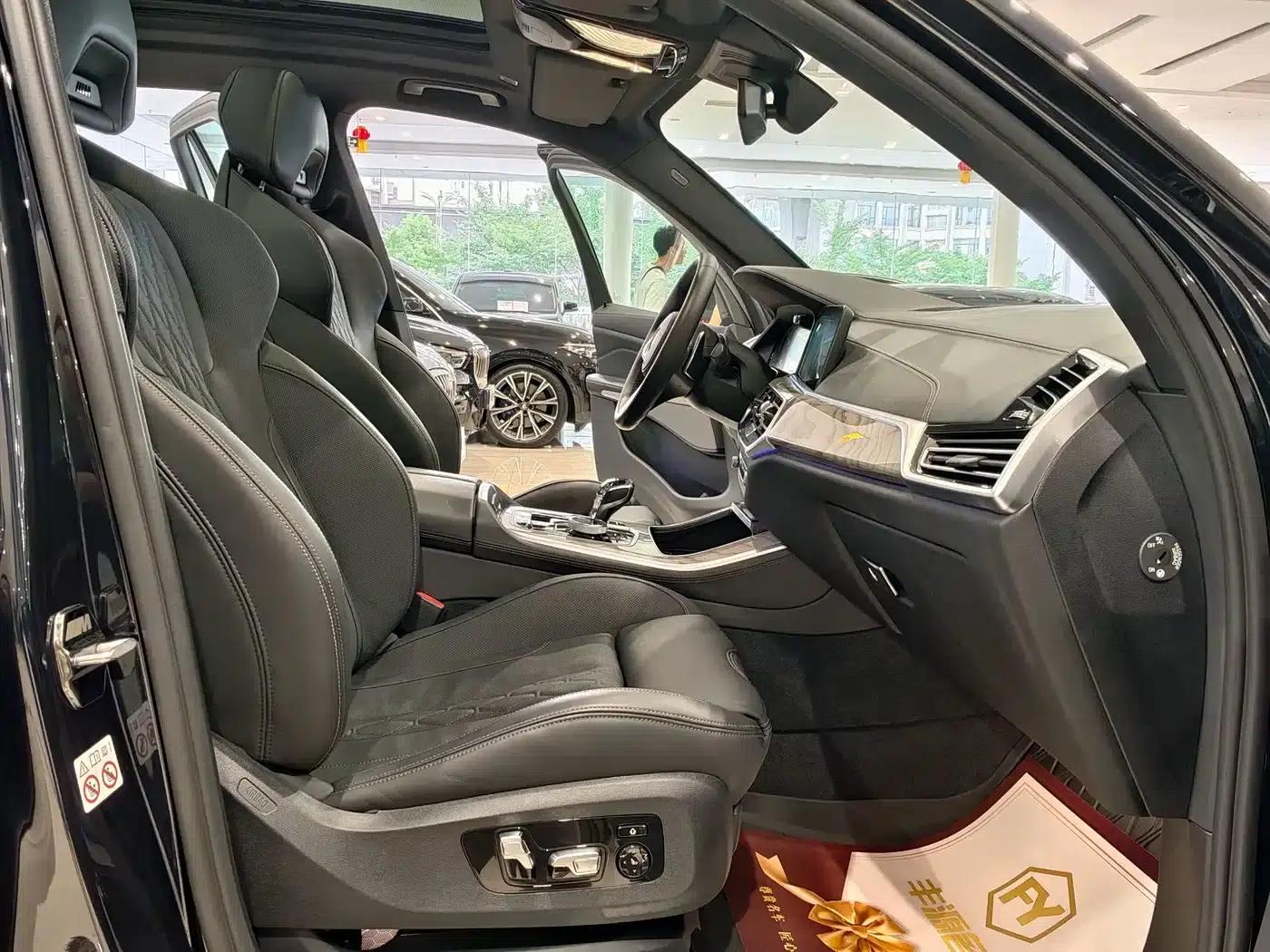 2021 BMW X5 Imported xDrive40i Luxury M Sport Package — миниатюра 7
