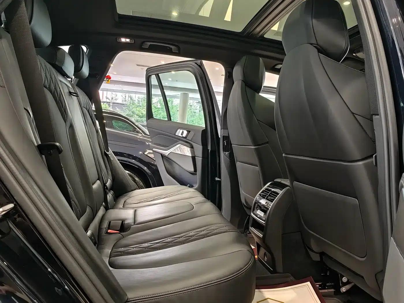 2021 BMW X5 Imported xDrive40i Luxury M Sport Package — миниатюра 9