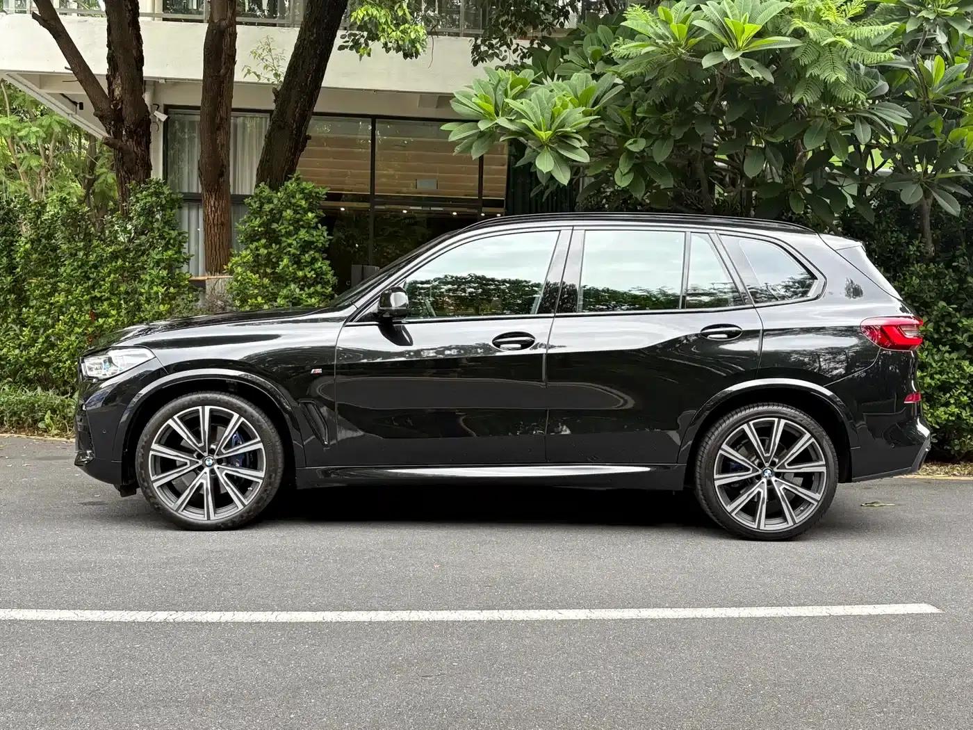 BMW X5 (Imported) 2022 xDrive40i Luxury M Sport Package — миниатюра 3