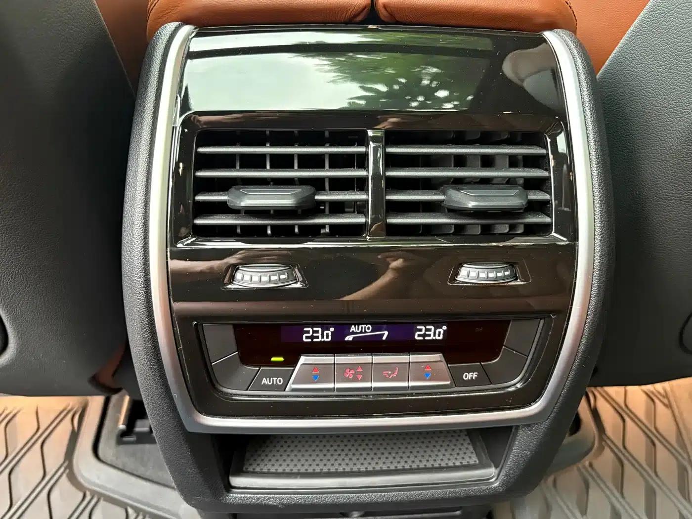 BMW X5 (Imported) 2022 xDrive40i Luxury M Sport Package — миниатюра 10