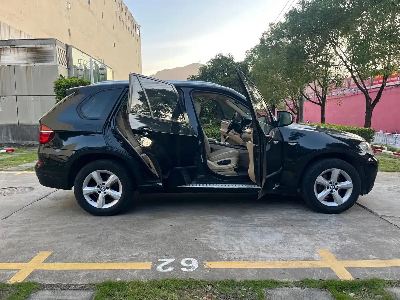2011 BMW X5 xDrive35i Luxury (Imported) — миниатюра 12