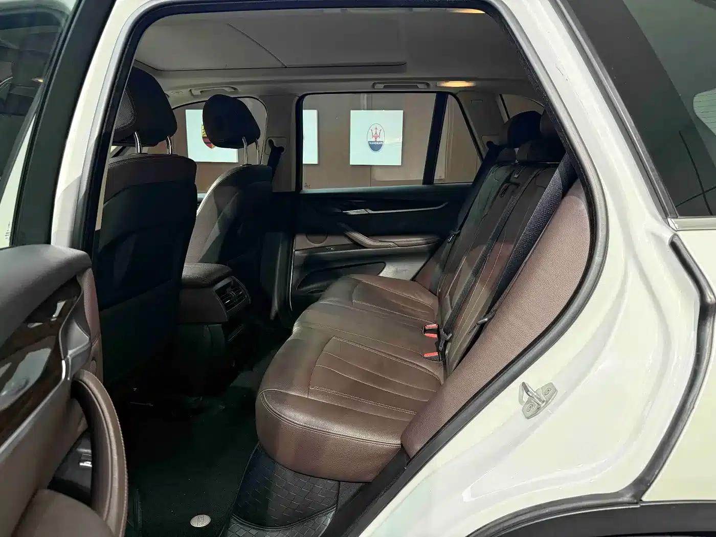2015 BMW X5 xDrive28i (Imported) — миниатюра 12