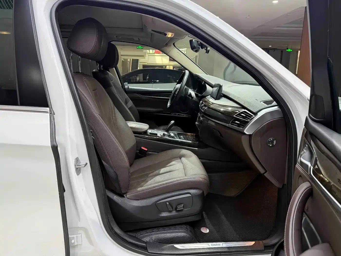 2015 BMW X5 xDrive28i (Imported) — миниатюра 10