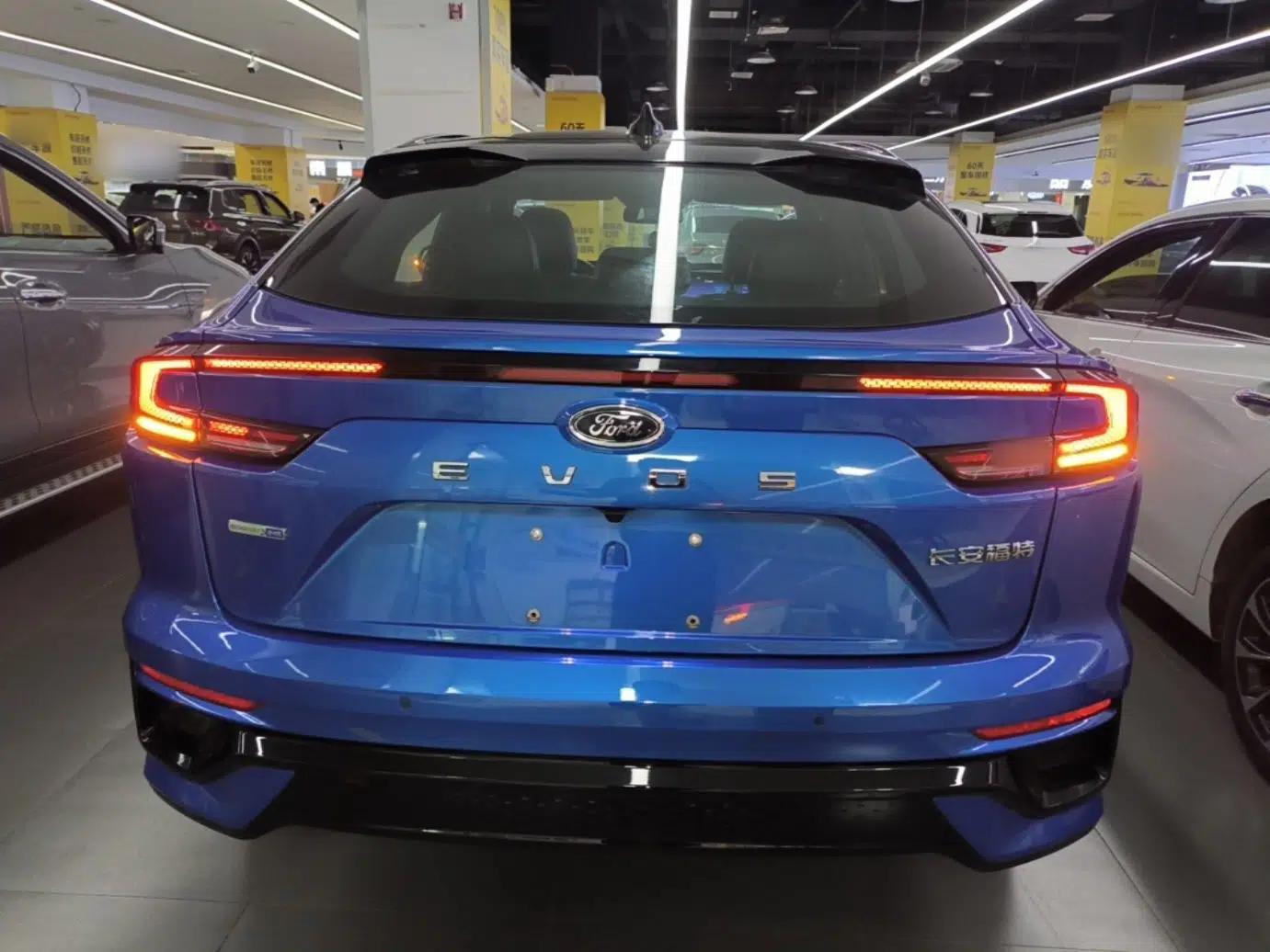 Ford EVOS 2022 EcoBoost 245 ST-Line — миниатюра 5