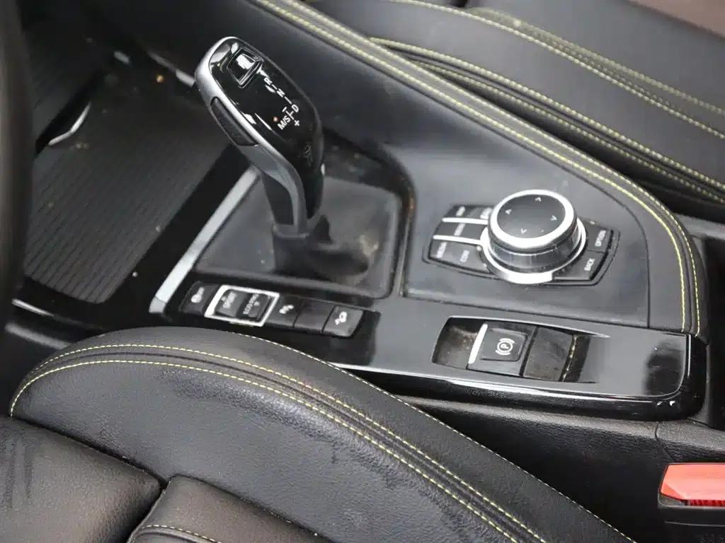 BMW X2 2023 xDrive 25i Shining Edition — миниатюра 11
