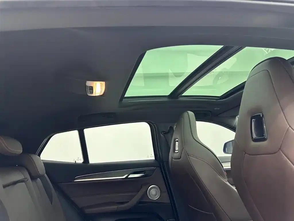 BMW X2 2021 Facelift sDrive25i Sport Edition — миниатюра 24