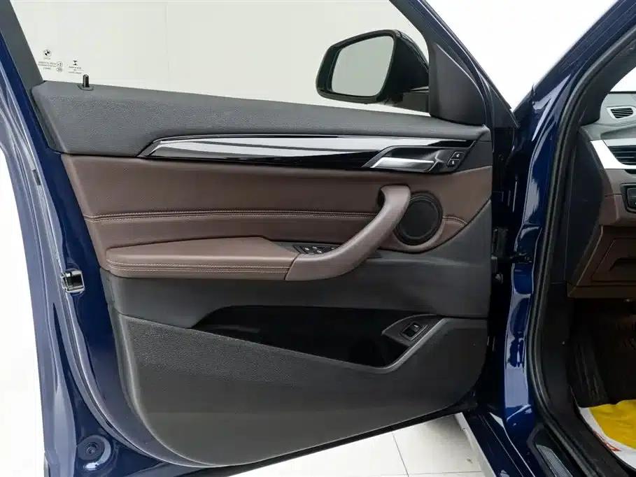 BMW X2 2020 sDrive25i Leading M Sport Package — миниатюра 23