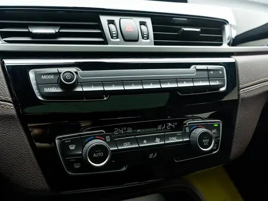 BMW X2 2020 sDrive25i Leading M Sport Package — миниатюра 28