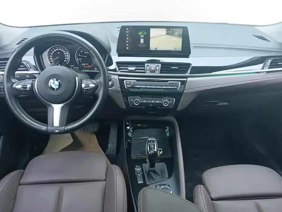 BMW X2 2023 sDrive25i M Sport Shadow Edition — миниатюра 12