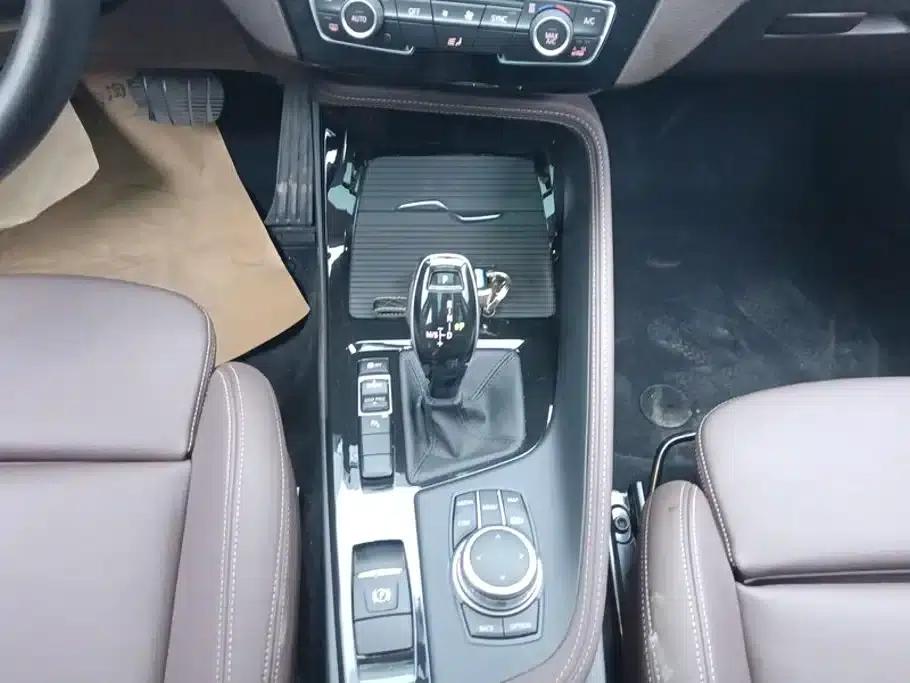 BMW X2 2023 sDrive25i M Sport Shadow Edition — миниатюра 16