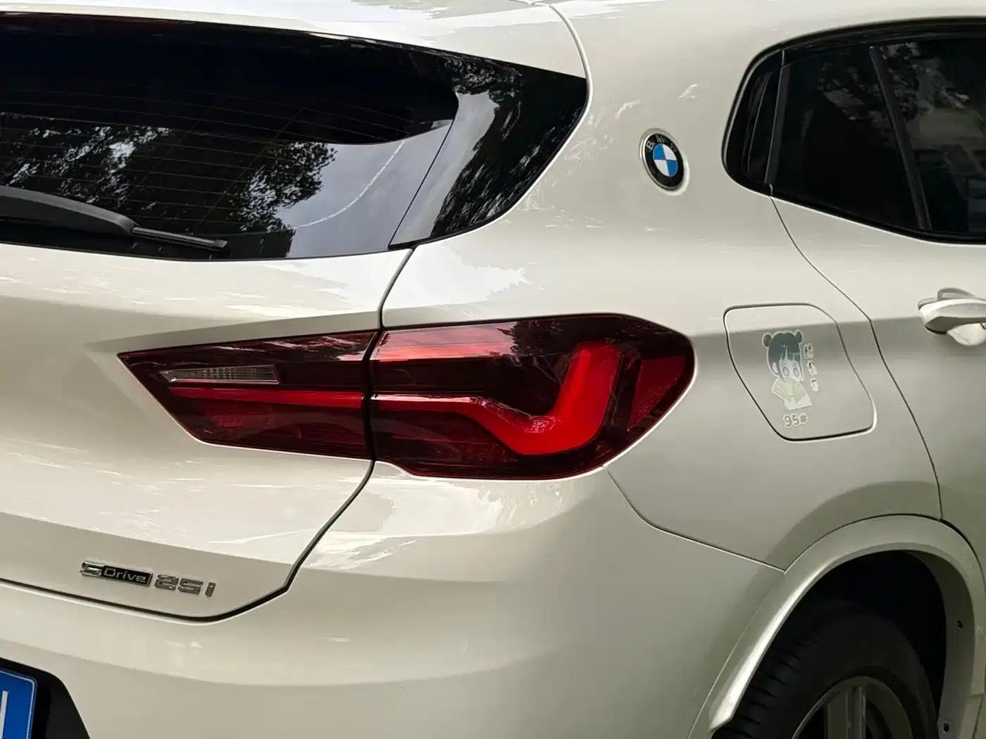 BMW X2 2022 sDrive25i M Sport Package — миниатюра 11