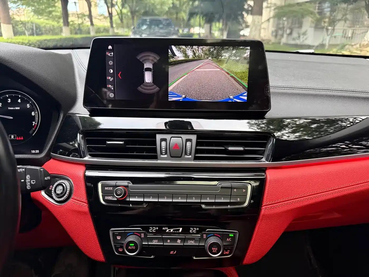 BMW X2 2022 sDrive25i M Sport Package — миниатюра 26