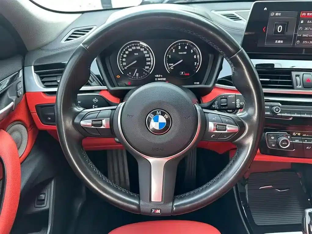 BMW X2 2022 sDrive25i M Sport Package — миниатюра 11