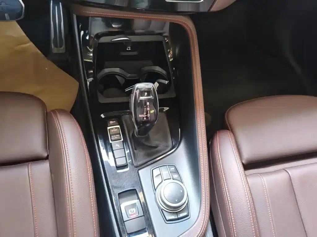 2021 BMW X2 Facelift sDrive25i M Sport Package — миниатюра 14