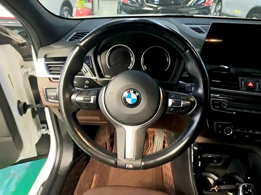 BMW X2 2021 sDrive25i Leading M Sport Package — миниатюра 11