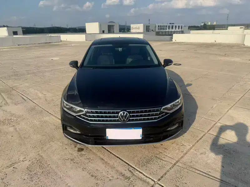 Volkswagen Magotan 2023 2 Millionth Unit Commemorative Edition 330TSI DSG Leading Model — миниатюра 2