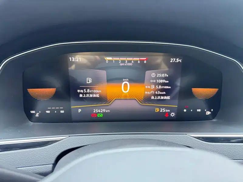 Volkswagen Magotan 2023 2 Millionth Unit Commemorative Edition 280TSI DSG Comfort Model — миниатюра 15