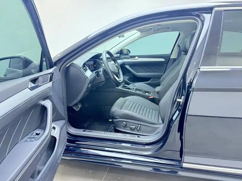 Volkswagen Magotan 2023 2 Millionth Unit Commemorative Edition 280TSI DSG Comfort Model — миниатюра 17