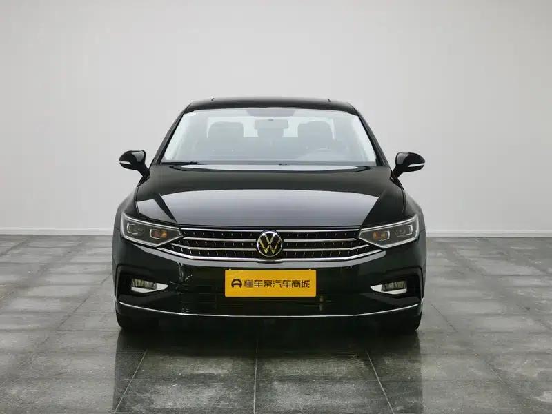 2024 Volkswagen Magotan 2028 2 Million Unit Limited Edition 280TSI DSG Comfort Model — миниатюра 2