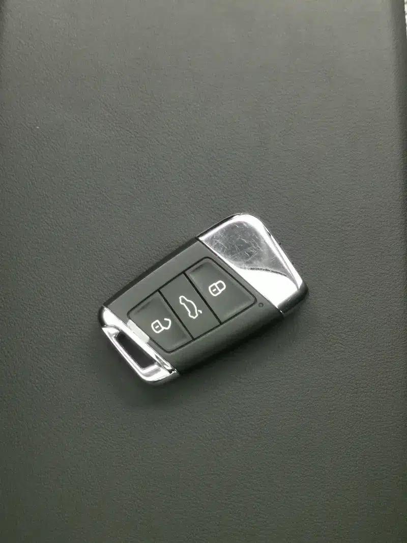 2024 Volkswagen Magotan 2028 2 Million Unit Limited Edition 280TSI DSG Comfort Model — миниатюра 11