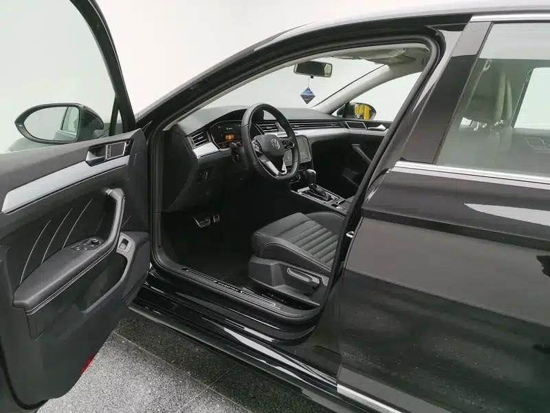 2024 Volkswagen Magotan 2028 2 Million Unit Limited Edition 280TSI DSG Comfort Model — миниатюра 17
