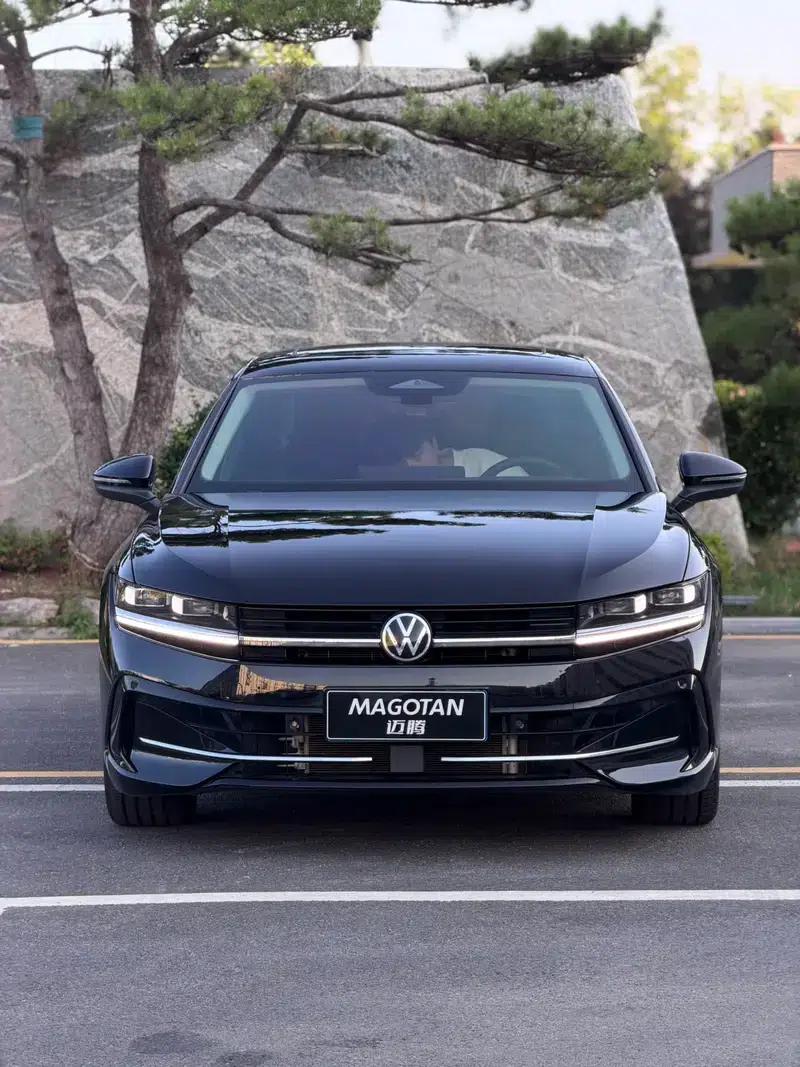 2024 Volkswagen Passat 380TSI Premium Edition with Magotan Package — миниатюра 2