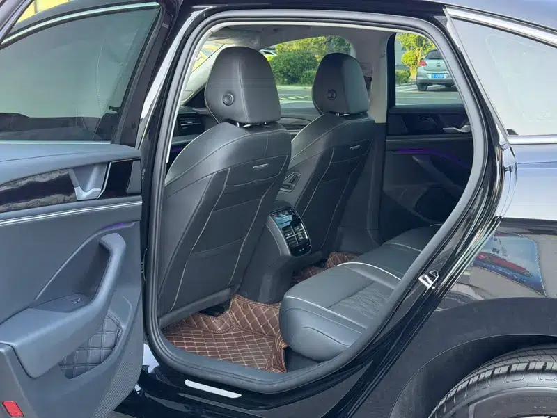 2024 Volkswagen Passat 380TSI Premium Edition with Magotan Package — миниатюра 11