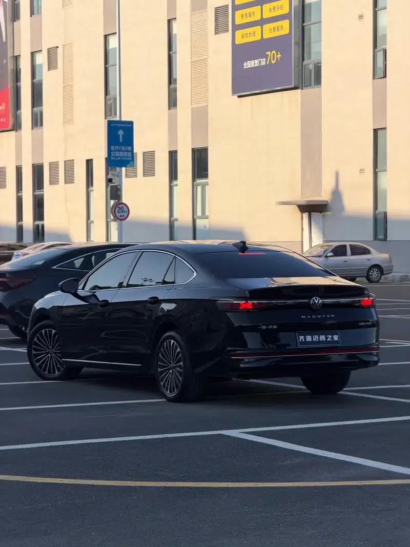 2024 Volkswagen Passat 380TSI Premium Edition with Magotan Package — миниатюра 4