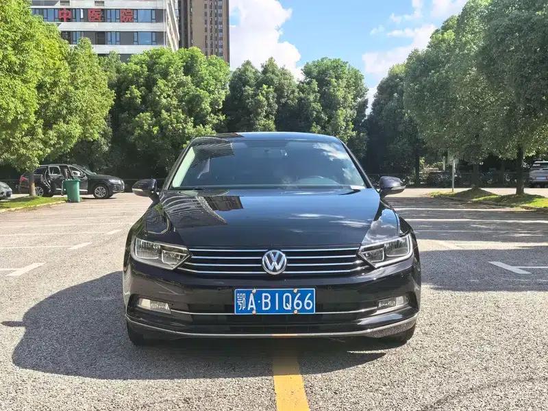 2018 Volkswagen Passat 330TSI DSG Leading Edition — миниатюра 2