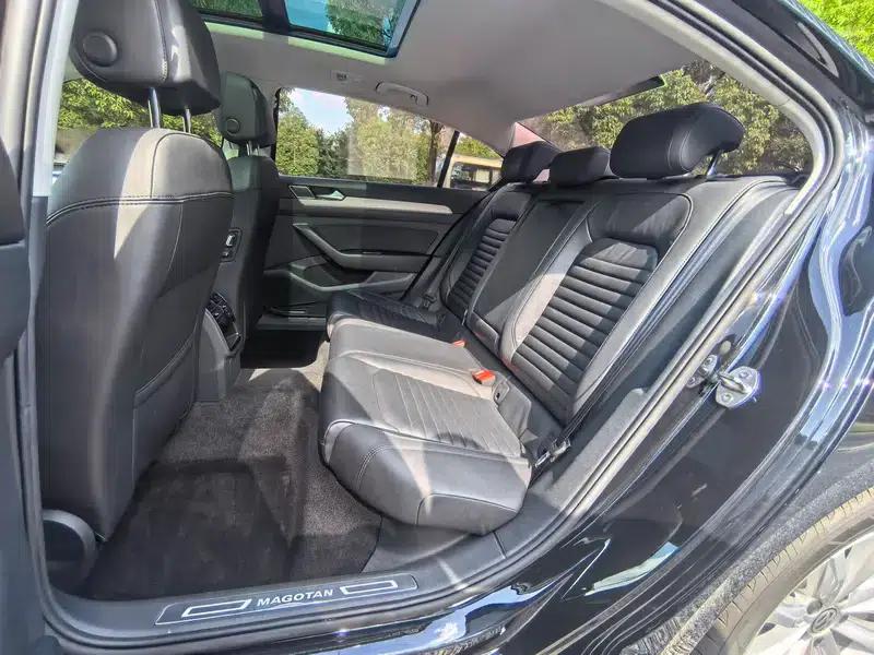 2018 Volkswagen Passat 330TSI DSG Leading Edition — миниатюра 19