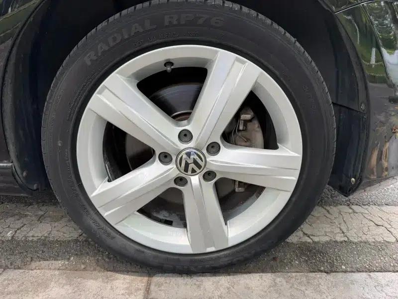 2013 Volkswagen Passat 1.8TSI Premium — миниатюра 7