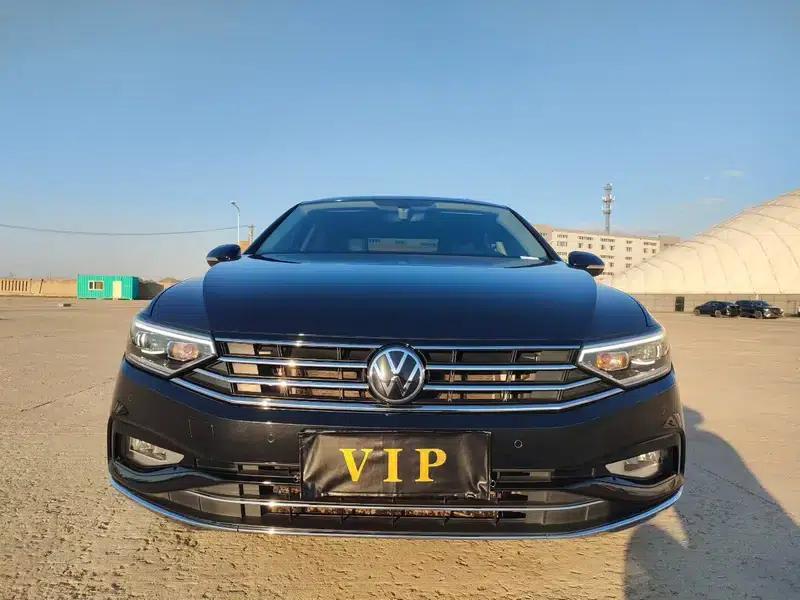 2020 Volkswagen Passat 330TSI DSG Luxury — миниатюра 2