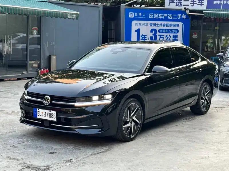 2024 Volkswagen Passat 380TSI Premium Edition with Magotan Package — миниатюра 1